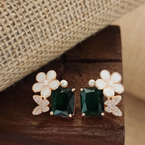 Rectangular Green Earrings (St3266)